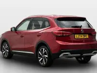 Usado MG ZS Trophy 196 CV (144 kW) 2025 Rojo SUV