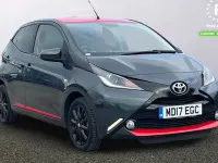 Gebraucht Toyota Aygo x-press 69 PS (50 kW) 2017 Grau Kleinwagen