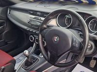 Used Alfa Romeo Giulietta 105 HP (77 kW) 2014 Red/black Hatchback