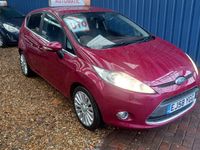 Used Ford Fiesta Titanium 94 HP (69 kW) 2009 Red Hatchback