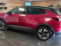 Used Vauxhall Grandland X SRi 130 HP (95 kW) 2021 Red SUV