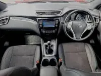 Used Nissan Qashqai N-Vision 110 HP (80 kW) 2017 Red SUV