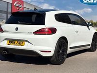Begagnad VW Scirocco Black Edition 150 HK (110 kW) 2016 Vit Sportkupé