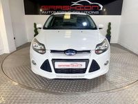 Used Ford Focus Zetec 163 HP (119 kW) 2012 White Hatchback