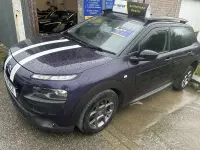 Używany Citroën C4 Cactus Feel 100 KM (73 kW) 2016 Purpurowy Hatchback