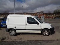 Used Peugeot Partner 69 HP (50 kW) 2005 White MPV
