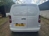 Used Vauxhall Combo Sportive 100 HP (73 kW) 2021 White Van