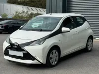 Used Toyota Aygo X-play 2014 White Hatchback