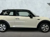 Used Mini Cooper Classic 136 HP (100 kW) 2019 White Hatchback