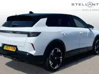 Used Vauxhall Grandland Ultimate 154 kW (210 HP) 2025 White SUV
