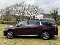 Used Maxus MIFA 9 180 kW (245 HP) 2025 Red MPV