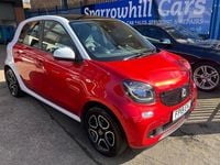 Used Smart ForFour Premium 71 HP (52 kW) 2019 White Hatchback