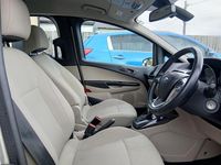 Used Ford B-MAX Titanium 105 HP (77 kW) 2015 Silver MPV