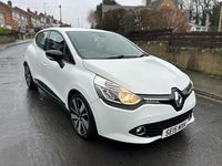 Used Renault Clio IV Dynamique 90 HP (66 kW) 2015 White Hatchback