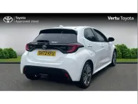 Used Toyota Yaris 116 HP (85 kW) 2022 White Hatchback