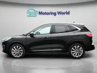 Usado Ford Kuga Vignale 190 HP (139 kW) 2023 Preto SUV