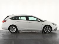 Used Vauxhall Astra SRi 2016 White Estate
