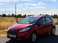 Used Ford Fiesta Zetec 82 HP (60 kW) 2016 Red Hatchback
