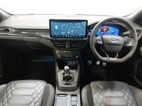 Used Ford Focus ST-Line 155 HP (114 kW) 2023 Red Hatchback