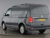 Begagnad VW Transporter Highline 2023 Grå Van