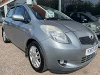 Used Toyota Yaris 85 HP (62 kW) 2007 Silver Hatchback