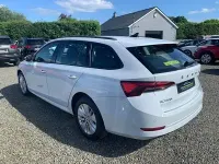 Begagnad Skoda Octavia SE Technology 2023 Vit Kombi