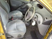 Used Toyota Yaris 2000 Hatchback