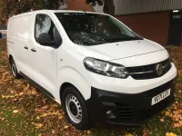 Used Vauxhall Vivaro 100 HP (73 kW) 2021 White MPV