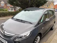 Usado Vauxhall Zafira 140 HP (102 kW) 2014 Cinzento Monovolume