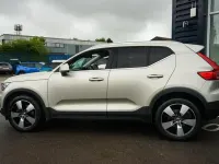 Usado Volvo XC40 Inscription 187 CV (137 kW) 2018 Amarillo SUV