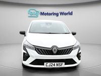 Used Renault Clio V Techno 145 HP (106 kW) 2024 White Hatchback