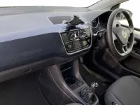 Begagnad VW up! Black Edition 65 HK (47 kW) 2022 Vit Halvkombi