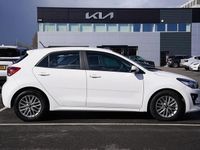Used Kia Rio 101 HP (74 kW) 2023 White Hatchback