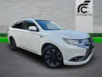 Begagnad Mitsubishi Outlander P-HEV 2016 Vit Kombi