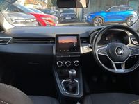 Used Renault Clio V Iconic 65 HP (47 kW) 2021 Hatchback