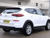 Used Hyundai Tucson SE 132 HP (97 kW) 2019 White SUV