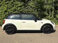 Used Mini Cooper Hatch 2018 Pepper white Hatchback