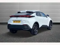 Nowe Toyota C-HR Design 140 KM (102 kW) 2025 Biały SUV