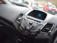 Used Ford Fiesta Zetec 82 HP (60 kW) 2014 White Hatchback