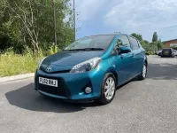 Used Toyota Yaris T4 100 HP (73 kW) 2012 Turquoise Hatchback