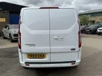 Used Ford Transit Custom Limited 130 HP (95 kW) 2019 White Van