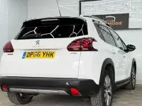 Used Peugeot 2008 Allure 99 HP (72 kW) 2017 White SUV