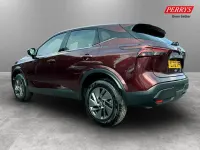 Used Nissan Qashqai Acenta Premium 156 HP (114 kW) 2022 Red SUV