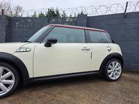 Used Mini Cooper S Hatch 175 HP (128 kW) 2009 White Hatchback