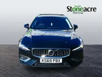 Used Volvo V60 Inscription 187 HP (137 kW) 2019 Black Estate