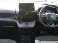 Usado Citroën e-Berlingo Feel 100 kW (136 HP) 2023 Branco Monovolume