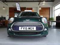Używany Mini Cooper Hatch 136 KM (100 kW) 2015 Zielony Hatchback