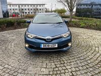 used Toyota Auris Hybrid 