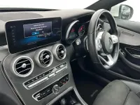 Usado Mercedes C200 AMG line 180 HP (132 kW) 2019 Branco Coupé