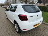 Used Dacia Sandero Comfort 90 HP (66 kW) 2019 White Hatchback